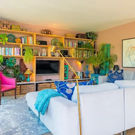 بيت للعطل Boutique بيرشِن